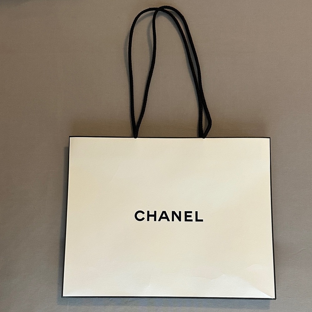 CHANEL White Shopping Bag with Black Handles